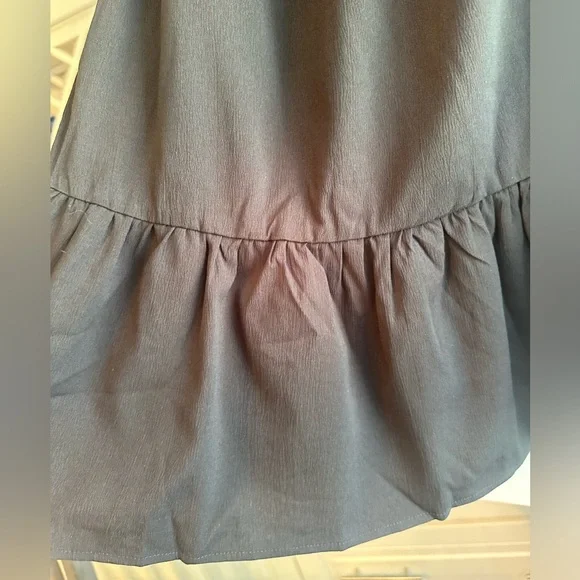 ⭐️NWT Black off the shoulder dress with ruffle sleeves and hem - Picture 5 of 8